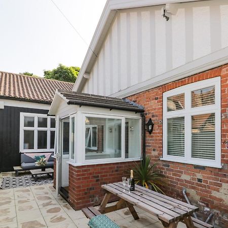 Potter'S Lodge Hornsea Exterior photo