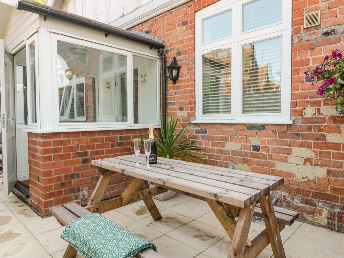 Potter'S Lodge Hornsea Exterior photo